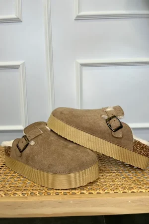 zueco mujer new york camel